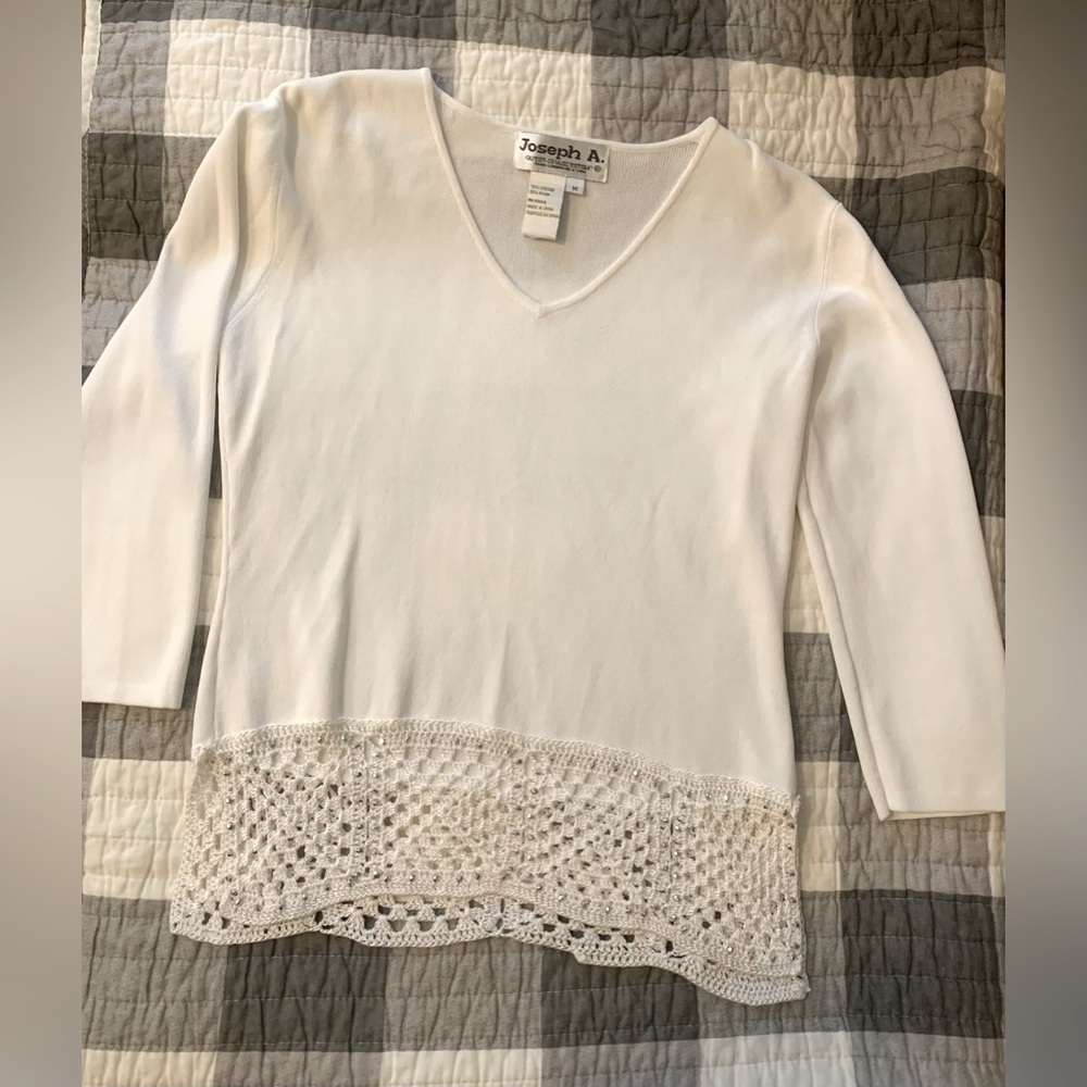Beautiful White Sweater/Top w/Rhinestones